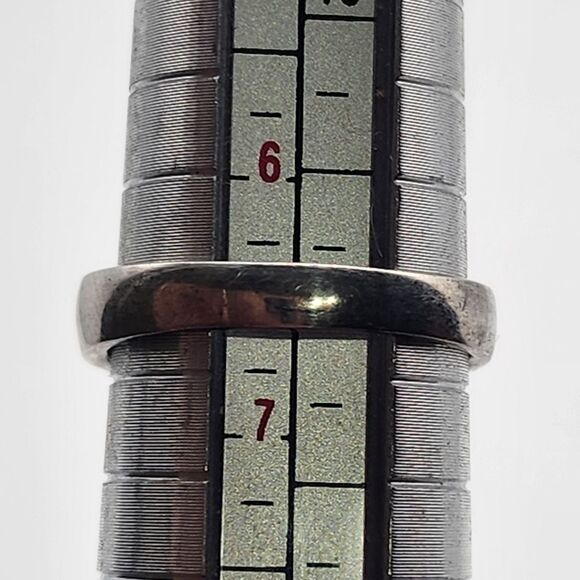 Sterling Silver & Cylindrical Jade Ring (6.5) - Picture 8 of 8